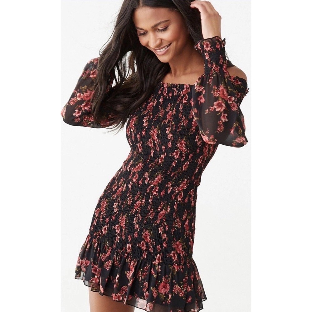 Forever 21 Off The Shoulder Floral Smocked Dress Sz Small Black Pink Roses Mini‎